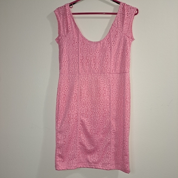 2 FOR 20 SALE Forever 21 Knit Eyelet Pink Icing Dress Size Medium - Picture 2 of 8